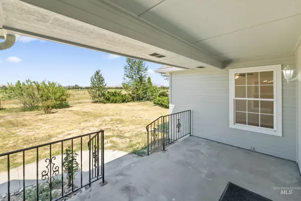 Emmett, ID 83617,9451 W Highway 52