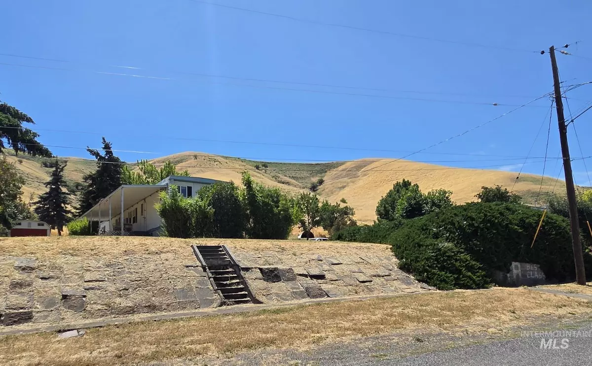 Pomeroy, WA 99347,110 Hill Street