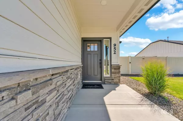 Kuna, ID 83634,952 N Rockdale Way