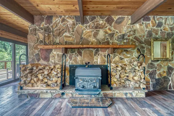 Lowman, ID 83637,31 Valley Road