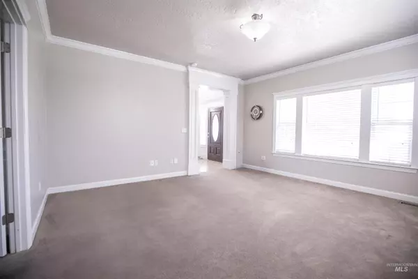 Nampa, ID 83686,3921 E Man O War Dr