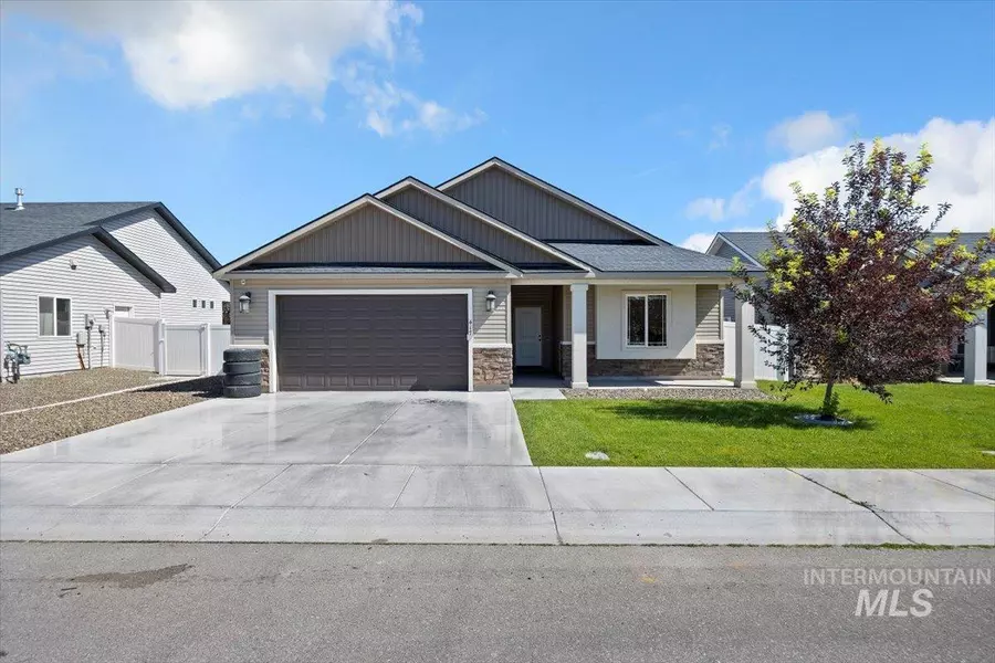 417 Sierra Rd, Twin Falls, ID 83301
