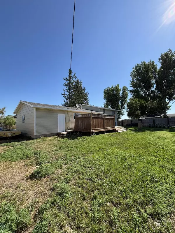 Heyburn, ID 83336,281 S 598 W