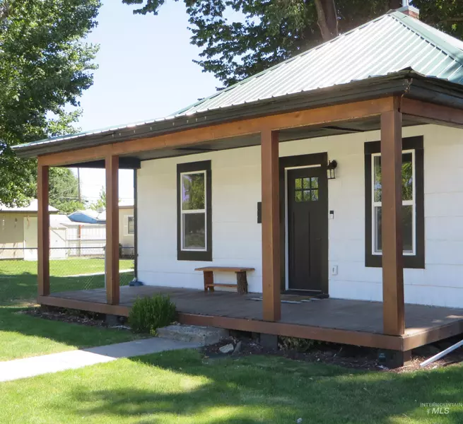 303 E Galloway, Weiser, ID 83672