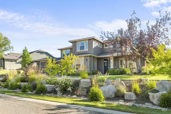 4589 W Deerpath Dr, Boise, ID 83714-8871