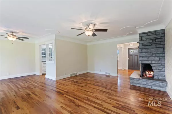 Nampa, ID 83686,324 W Dewey Ave