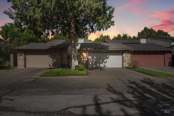 7349 W Cascade Dr, Boise, ID 83704
