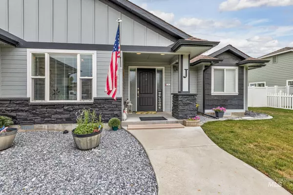 Ontario, OR 97914,658 NW 14th St