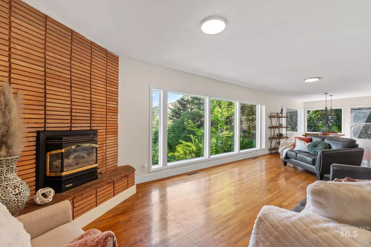 Lava Hot Springs, ID 83246-7709,56 W Fife