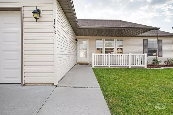1552 Dana St, Twin Falls, ID 83301