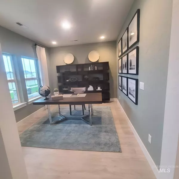 Kuna, ID 83634,461 S Jake Ave.