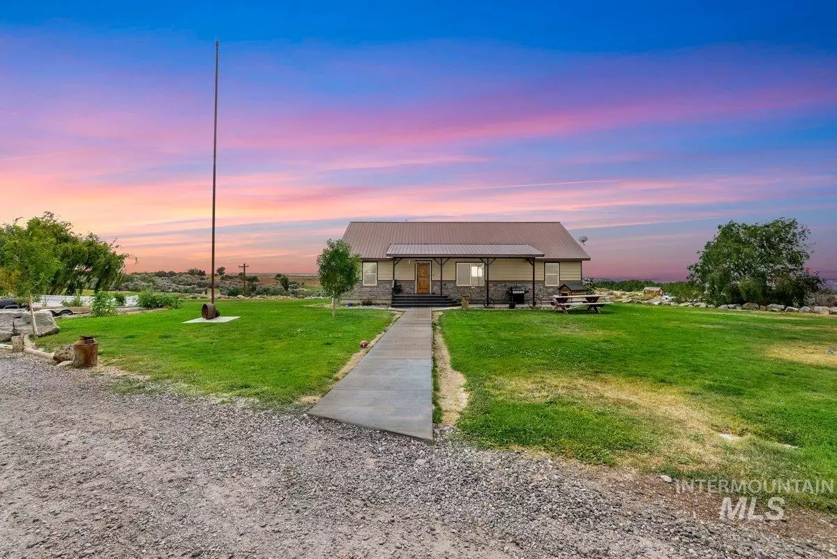 Buhl, ID 83316,4232 N 1325 E