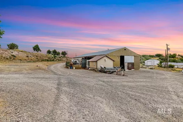 Buhl, ID 83316,4232 N 1325 E