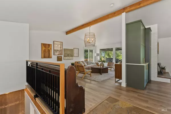 Boise, ID 83703,4825 W Hillside