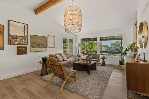 Boise, ID 83703,4825 W Hillside