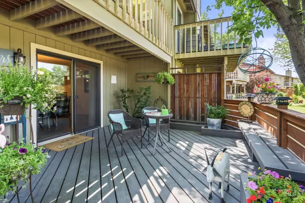 Boise, ID 83703,3583 N Plantation River Dr