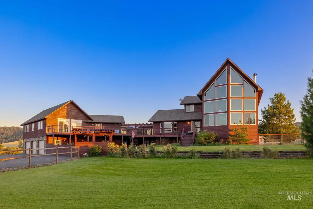 Viola, ID 83872,1199 Walker Rd.
