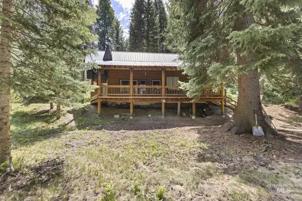 Cascade, ID 83611,10324 Peterson Loop