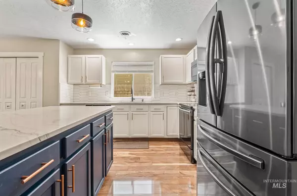 Boise, ID 83709-5791,6038 S Sea Breeze Way