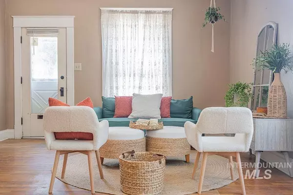 Caldwell, ID 83605,1213 Cleveland Blvd