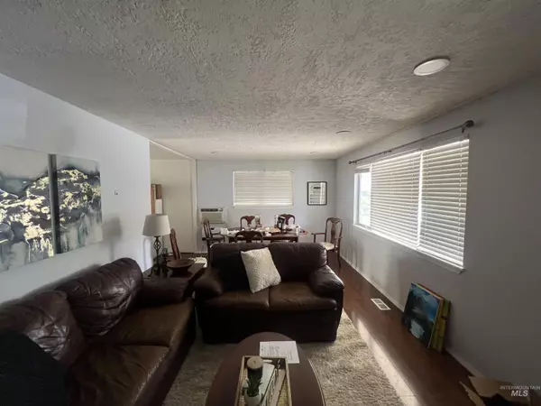 Kamiah, ID 83536,908 13th Street