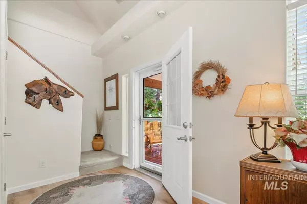 Cascade, ID 83611,9780 Moore Dr