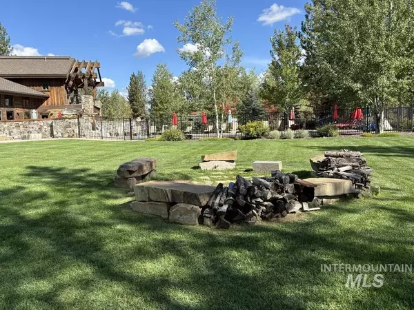 Mccall, ID 83638,13 Fawnlilly