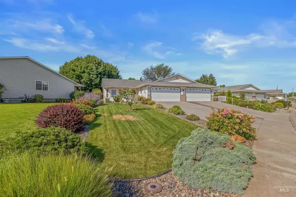 924 Magnolia St, Lewiston, ID 83501