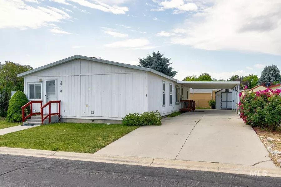 2710 Golden Rod Ln, Caldwell, ID 83605