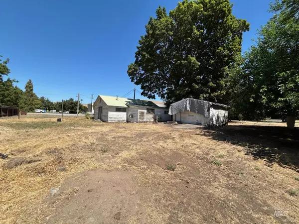 Asotin, WA 99402,208 Cleveland Street