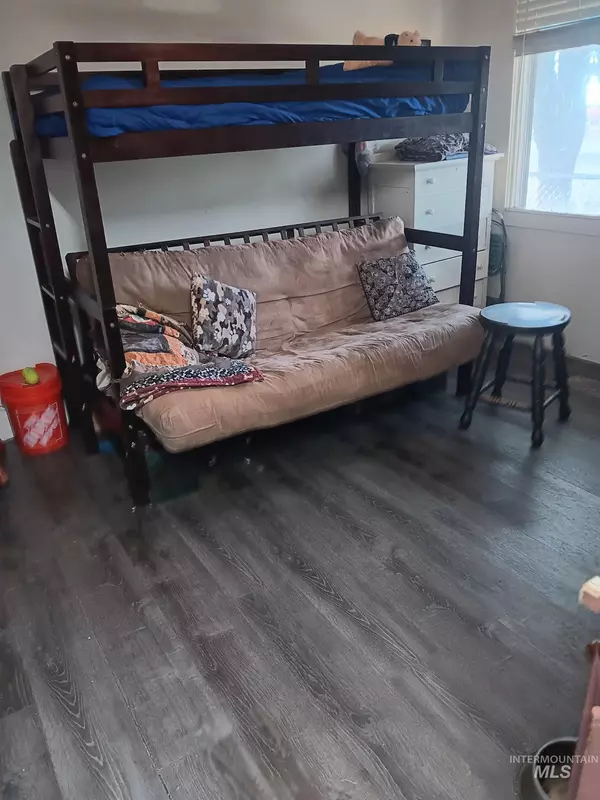 Craigmont, ID 83523,321 Boone St