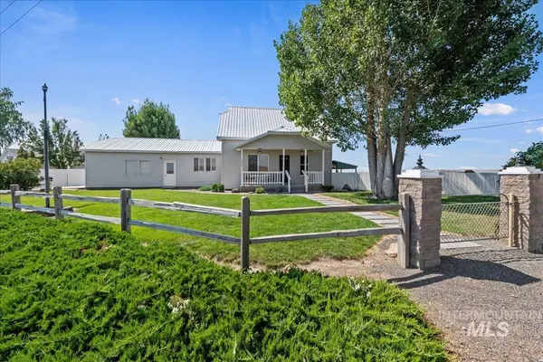 Weiser, ID 83672,1499 Cove Rd
