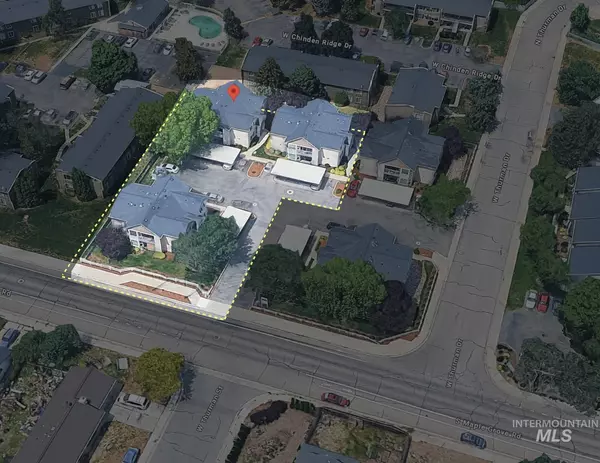 5807 N Garrett St, Garden City, ID 83714