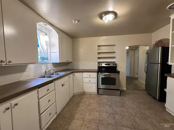 Boise, ID 83703,2529 N Lander