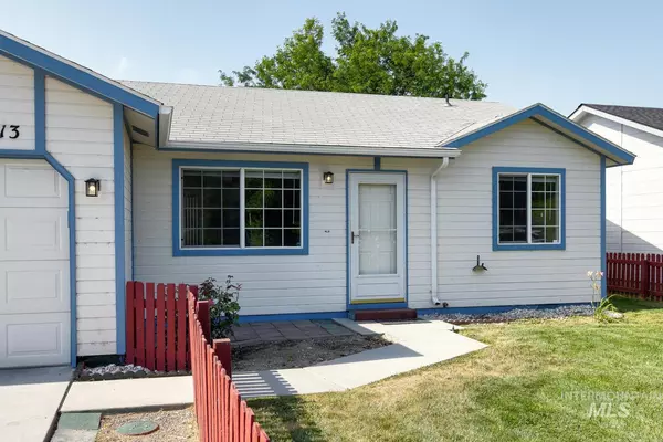 Nampa, ID 83686,2213 E Iowa