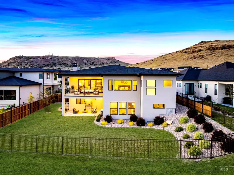 3501 E Planet Dr, Boise, ID 83712