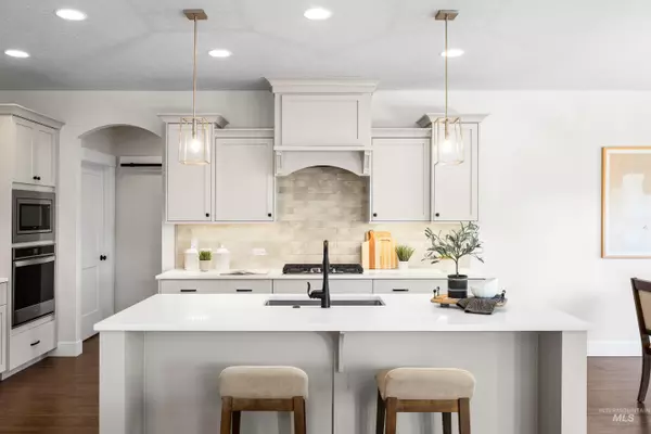 Boise, ID 83716,7560 S Wagons West Avenue