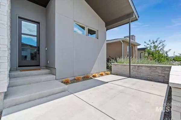 Boise, ID 83716,3100 S Millbrook Way