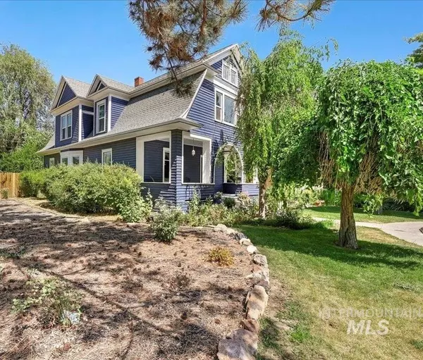 Twin Falls, ID 83301,207 8th Ave E