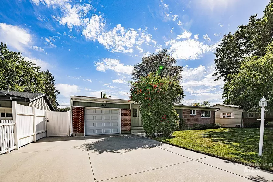 6424 W Fairfield Ave, Boise, ID 83709