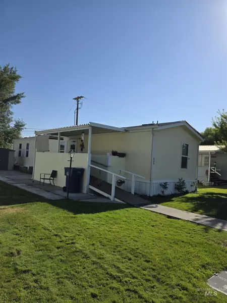 809 S 6th Street, Rupert, ID 83350