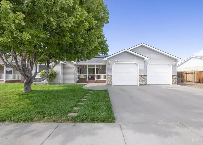 1224 NW Mandarin St, Mountain Home, ID 83647