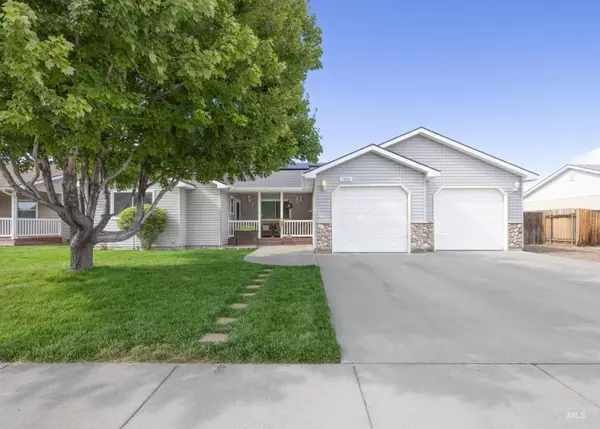 1224 NW Mandarin St, Mountain Home, ID 83647