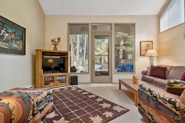 Mccall, ID 83638,1607 N Davis Ave.