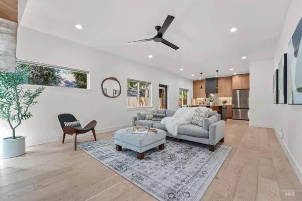 Boise, ID 83706,124 E Howard Ln