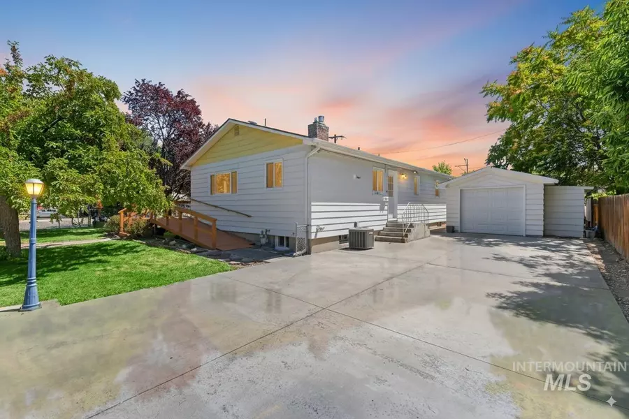 2201 W Frederic St, Boise, ID 83705