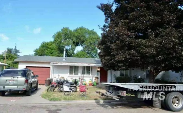 1407 W 2nd, Weiser, ID 83672