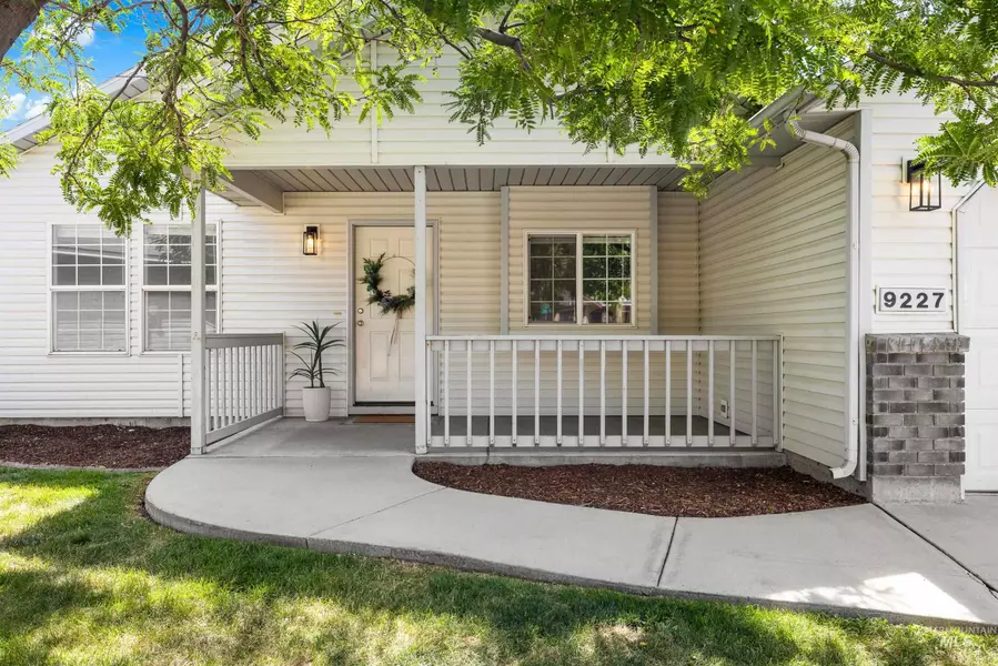 9227 W Carousel St, Boise, ID 83709