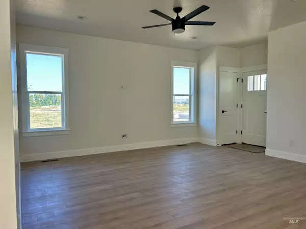 Payette, ID 83661,935 N 15th St