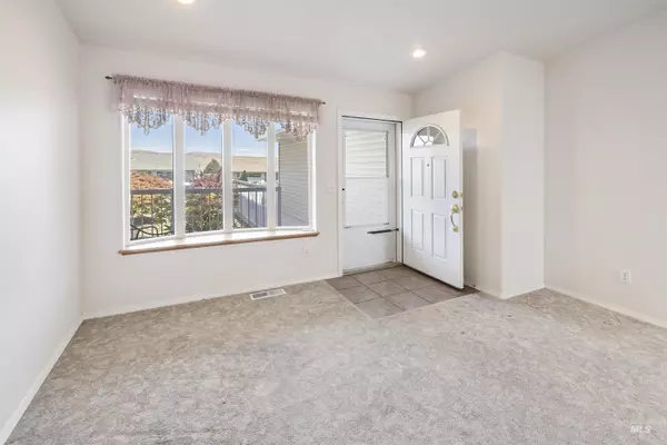 Lewiston, ID 83501,918 Tamarack Dr